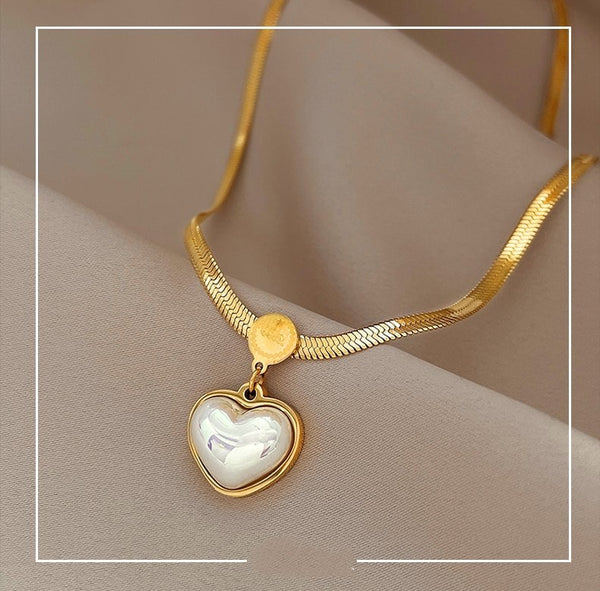 Ladies Pearl Heart Necklace