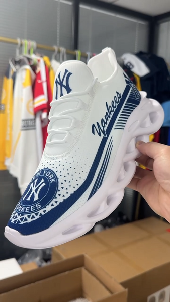 New York Yankees Sneakers
